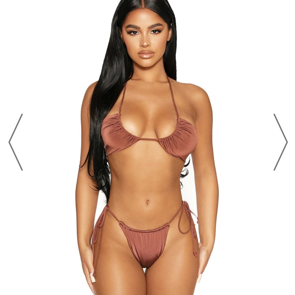 naked wardrobe bikini